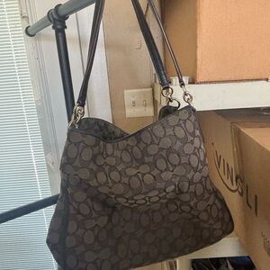 Coach Elegant Black Patterned Shoulder Bag authentic